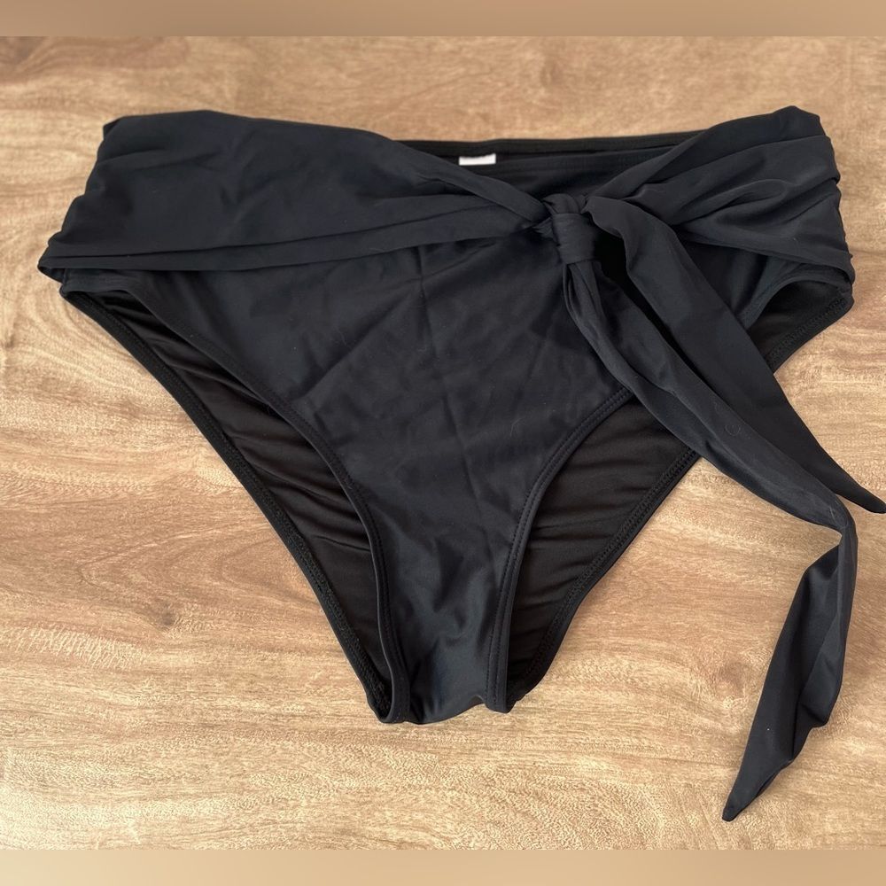 NWOT Black Bikini Bottom Tye Side swimsuit Bottom Only Size XL